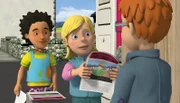 Mandy und Sarah haben einen Artikel in der Pontypandy Post über Atomic Boy geschrieben.