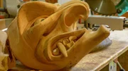 Geschnitzte Maske.