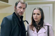 ARD STURM DER LIEBE FOLGE 1321, am Mittwoch um 15:10 Uhr im ERSTEN. Kommissar Falke (Mark Kuhn, l.) bittet Eva (Uta Kargel, r.) ernst um ein Gespräch.