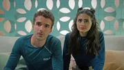Tom (Shon Amsalem) und Joy (Ofirr Peretz) fragen die KI Simon aus.