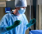 Dr. Shaun Murphy (Freddie Highmore)