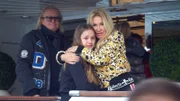 In Zadar (Kroatien) kommt es zum emotionalen Wiedersehen der Geissens mit der Crew der „Indigo Star“ und deren Familien.