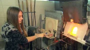 Shania im Glasmuseum