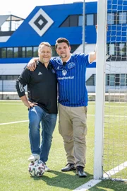 Anton Schmaus (l.) und Tim Mälzer