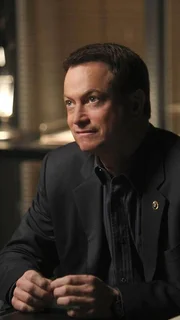 Detective Mac Taylor (Gary Sinise) sucht im Umfeld von ehemaligen Opfern eines get&ouml;teten Vergewaltigers nach Angeh&ouml;rigen. Eine hei&szlig;e Spur erh&auml;lt er dabei durch ein Haar vom Tatort: Es klebte am Isolierband, mit dem die H&auml;nde eines Ermordeten gefesselt waren.