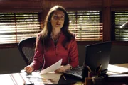 Dr. Lisa Cuddy (Lisa Edelstein) muss Houses Weiterbeschäftigung gegen die Einsparungspläne des neuen Aufsichtsratvorsitzenden Vogler verteidigen.