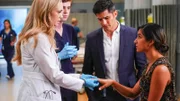 v.l.: Dr. Morgan Reznick (Fiona Gubelmann), Dr. Shaun Murphy (Freddie Highmore), Dr. Neil Melendez (Nicholas Gonzalez) und Jas Kohli (Supinder Wraich)