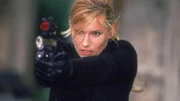 Die attraktive Eva (Lucia Gailova) ist eine eiskalte Killerin...