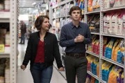 Lea Dilallo (Paige Spara) und Dr. Shaun Murphy (Freddie Highmore)