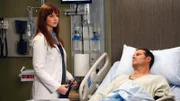 Die Medizinstudentin Martha (Amber Tamblyn) versucht sich ein Bild der Erkrankung des Politberaters Joe Dugan (Jack Coleman) zu machen.