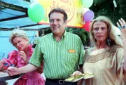 Brigitte Neumeister (li.), Peter Fröhlich, Ellen Umlauf.