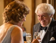 Welches Geheimnis verbindet den ehemaligen Polizisten Sebastian Cabot (Tom Conti) und das spätere Mordopfer DCS Elaine Bennet (Sabina Franklyn)?