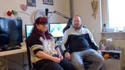 S11E66: Petra erlebt derweil einen Neuanfang in Sachen Liebe. Nach dem Aus mit Musikmanager Felix ist Jörg nun der starke Mann an ihrer Seite.