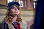 Lena (Anna Schimrigk) entdeckt Tamer, von dem sie schwanger ist.