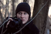 Ludwig (Martin Wenzl) ist sich sicher, einer brisanten Story auf der Spur zu sein.