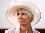 Joyce Barnaby (Jane Wymark).