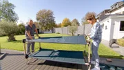 Schlafen auf Isomatte, Luftmatratze und Co beim Campen ist für viele ein Graus. Das "Disc-O-Bed XL Feldbett" verspricht hier Abhilfe mit komfortablen wie vielseitigen Schlafmöglichkeiten. Und das sogar für zwei Personen gleichzeitig!