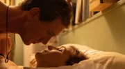 Lost (Jan Krauter) und Eva (Lia Carvalho) werden durch einen Geisteblitz Leanders unterbrochen