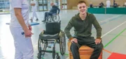 Laufen - ist für gesunde Menschen selbstverständlich, aber eigentlich ein anatomisches Wunder. Nikolas hatte einen Sportunfall und muss es neu lernen. Schafft er es? "PUR+" ist dabei.