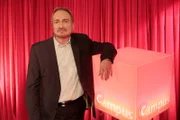 Der Physiker Anton Eisenhauer vom Helmholtz-Zentrum für Ozeanforschung in Kiel erläutert, wie die Meeresforschung diagnostische Ansätze für die Erkennung der Krankheit Osteoporose bietet.