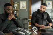 Clay Voss (Guy Lockard, l.); FBI SA Omar Adom 'OA' Zidan (Zeeko Zaki, r.)