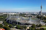 Das Superbloom Festival 2024 im Olympiapark München zieht mit 50.000 Besuchern Musikfans aller Altersgruppen an. Mit einem vielfältigen Line-up bietet das Festival zwei Tage voller Musik, Kultur und Inspiration.