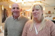 Steve und Agi in ihrer neuen Küche  Die Verwendung des sendungsbezogenen Materials ist nur mit dem Hinweis und Verlinkung auf RTL+ gestattet.; Steve und Agi in ihrer neuen Küche    +++ Die Verwendung des sendungsbezogenen Materials ist nur mit dem Hinweis und Verlinkung auf RTL+ gestattet. +++