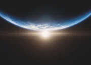 124 Lichtjahre von der Erde entfernt befindet sich der Planet K2-18b. Eine "Supererde", in deren Atmosphäre Wasserdampf nachgewiesen werden konnte.