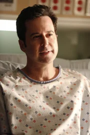 Alan Masters (Jonathan Silverman) ahnt nicht, dass er bei einer seiner Inspektionen über die verdeckte Herstellung einer neuen synthetischen Droge gestolpert ist. Nun trachten ihm die Mitarbeiter dieser Firma nach dem Leben ...