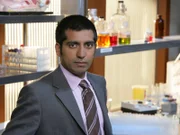 Ravi Kapoor als "Bug".