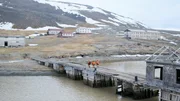 Grumant Mine und Coles Bay
