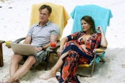 John C. McGinley (Dr. Perry Cox), Christa Miller (Jordan Sullivan).