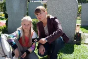 SOKO Kitzbühel Staffel 12 Folge 10 Was kann die Kommissarin vom Mädchen erfahren?: Hanna Huber als Amelie, Kristina Sprenger als Karin Kofler