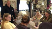 Die Familie wartet voller Spannung auf Silvias Rückkehr aus Thailand
