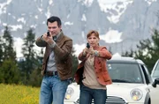 Lukas Roither (Jakob Seeb&ouml;ck) und Karin Kofler (Kristina Sprenger) im Einsatz.