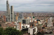 Bogotá, die dritthöchste Hauptstadt der Welt, bietet mit 540 Kilometern Fahrradwegen das umfangreichste Radwegenetz in Lateinamerika.