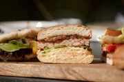 Der Tempeh-BBQ-Burger.