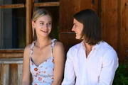 Frühling – Das Mädchen hinter der Tür Er hat sich in sie verliebt: Hanna Binke als Amelie Kreuser, Kristo Ferkic als Adrian Steinmann