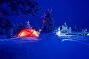 Nachtstimmung im Camp in Lappland