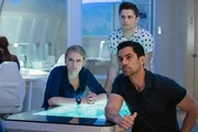 V.l.: Kick Lanigan (Leven Rambin), James (Andy Mientus), Bishop (Danny Pino)