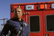 Wird vor eine schwierige Entscheidung gestellt, die ihr Leben vollkommen verändern könnte: Hen (Aisha Hinds) ...