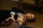 Angie D'Amato (Leighton Meester, oben); Sophie Cooper (Marlow Barkley, unten)