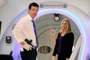 Det. Jesse Cardoza (Eddie Cibrian, l.); Det. Calleigh Duquesne (Emily Procter, r.)