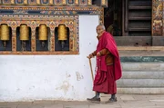 Gläubiger Buddhist in Bumthang (Bhutan)