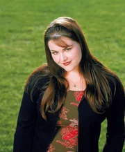 Carmen (Sara Rue) wird s&uuml;sse 16 und hat sich etwas ganz Kreatives einfallen lassen: Eine Schlummerparty, zu der auch die Sch&ouml;nen und Coolen der Schule kommen sollen...