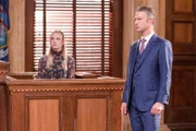 Willa Bartola (Lena Torluemke) und Dominick Carisi Jr. (Peter Scanavino)