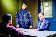 (v.li.): Will Estes (Jamie Reagan), Tom Selleck (Frank Reagan).