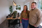 v.l.: Jordan und Ben im Essbereich
