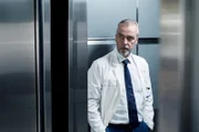 Strenger Boss: John Hannah als Jed Bishop