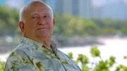 Nach einem Kunstraub, der tödlich endete, sucht das Five-O-Team die Unterstützung von August March (Edward Asner) ...